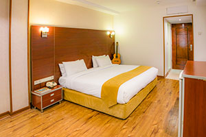 اتاق یک تخته هتل پیروزی اصفهان