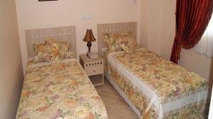 هتل آپارتمان مهرگان تهران سوئیت دو تخته توئین