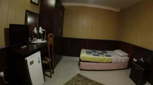 هتل نادری اهواز یک تخت 