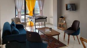 هتل مادر بندر انزلی چهار تخت 