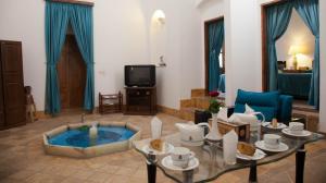 هتل سنتی لاله یزد حوض خانه سه تخت