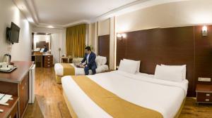 هتل پیروزی اصفهان سه تخت چشم انداز