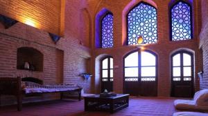 هتل کاروانسرا عباسی کوه پا اصفهان خوش نشین برای دو نفر (فاقد تخت و حمام و سرویس بهداشتی)