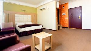 هتل سینگو قشم دوتخت دابل رو به دریا