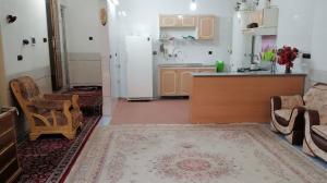 خانه مسافر ستاره نائین سوئیت آپارتمان 