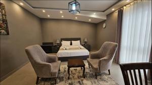 هتل دنیز بندر انزلی سوئیت دو تخت برای یک نفر رو به خیابان