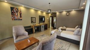 هتل دنیز بندر انزلی سوئیت دو تخت تویین رو به خیابان 