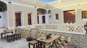 اقامتگاه بوم گردی بام نائین ساير