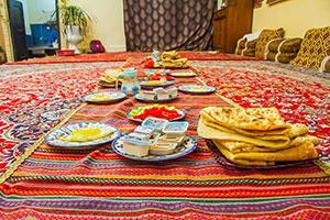 رستوران اقامتگاه بوم گردی خانه خشتی یزد