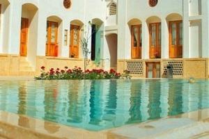 فضای داخلی اقامتگاه سنتی فلاحتی کاشان