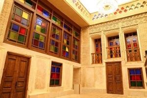 فضای داخلی اقامتگاه سنتی پنج دری شیراز