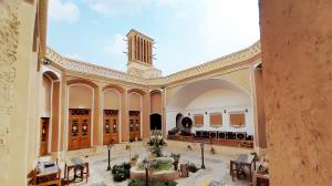 هتل سنتی گیتی یزد فضاي داخلي