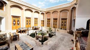 هتل سنتی گیتی یزد فضاي داخلي