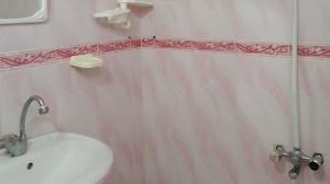 خانه مسافر ستاره نائین سرويس بهداشتي و حمام