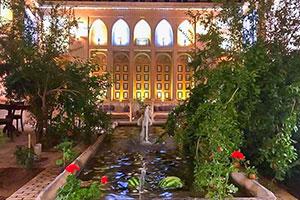 نمای ساختمان سرای سنتی شعرباف یزد نمای ساختمان سرای سنتی شعرباف یزد