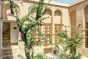 نمای ساختمان سرای سنتی شعرباف یزد نمای ساختمان سرای سنتی شعرباف یزد