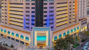 عرض خارجي فندق مدينة الرضا مشهد