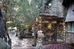 فضای داخلی مجتمع اقامتی کمال الملک نیشابور