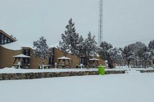 فضای داخلی مهمانپذیر جهانگردی تاکستان