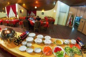 رستوران مهمانپذیر جهانگردی تاکستان