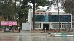 مهمانپذیر مهر نیشابور نماي بيروني