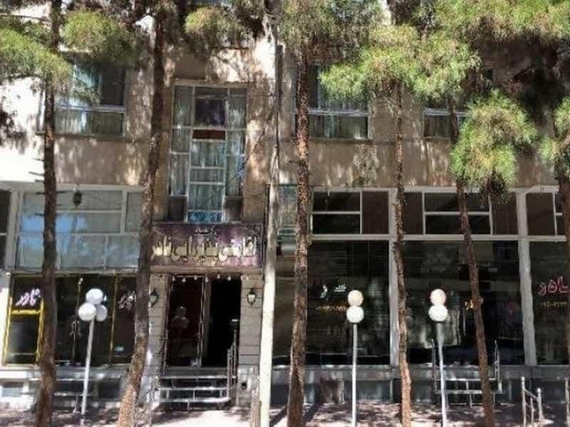 نمای بیرونی مهمانپذیر نادر شاهرود