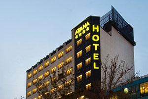 نمای ساختمان هتل آتانا تهران