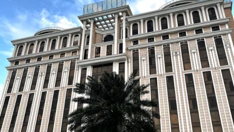 هتل آسمان رویال کیش نماي بيروني