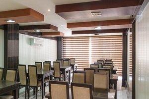 رستوران هتل آپارتمان آنا قشم