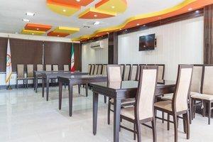 رستوران هتل آپارتمان آنا قشم