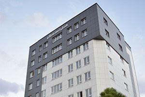 نمای بیرونی هتل آپارتمان استقبال تبریز