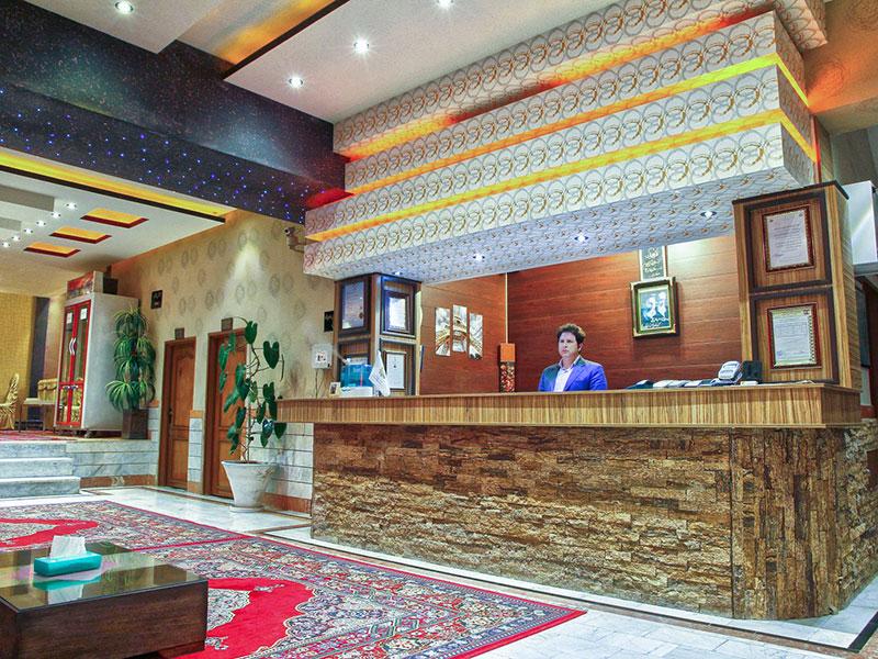 پذیرش هتل آپارتمان ارشاد سرعین