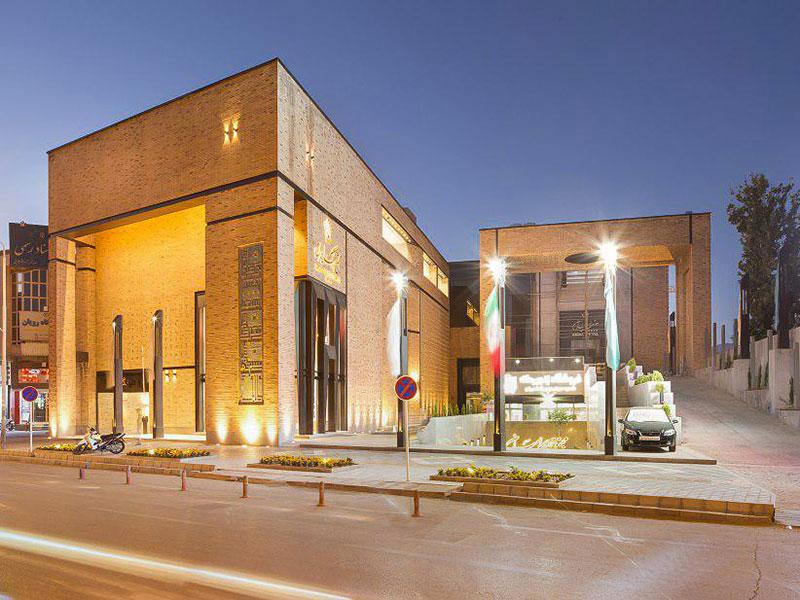 نمای ساختمان هتل امیران نیشابور