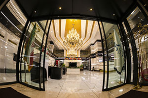 ورودی هتل باران اصفهان