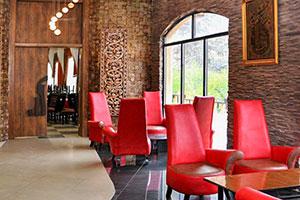 لابی هتل بزرگ کوهستان بیرجند