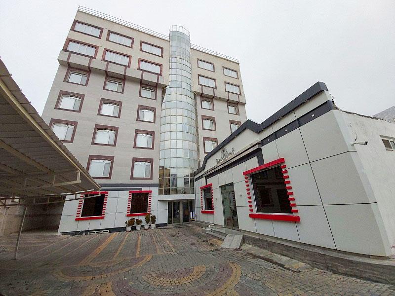 نمای هتل بوستان سرعین 1