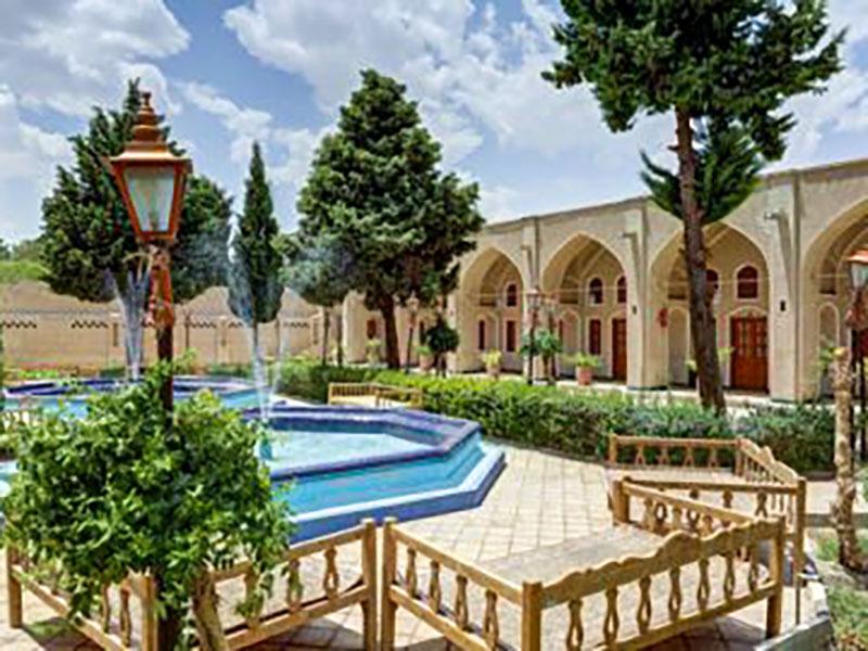 فضای هتل جهانگردی نائین