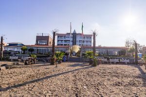 نمای هتل دلفین بندر انزلی 1