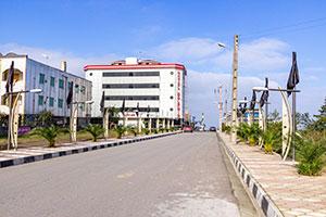 نمای بیرونی هتل دلفین بندر انزلی