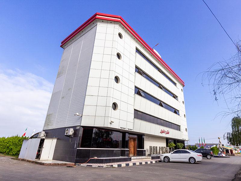 نمای هتل دلفین بندر انزلی