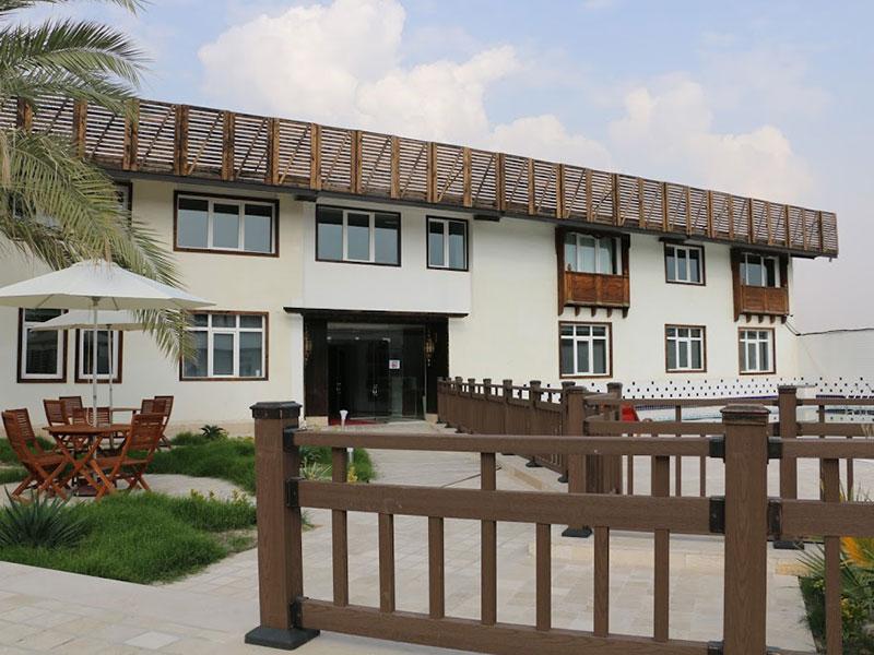 نمای ساختمان هتل ریم رام عسلویه