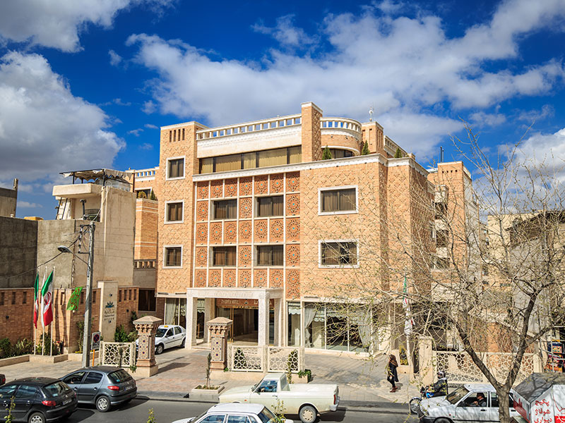 نماي هتل زندیه شیراز