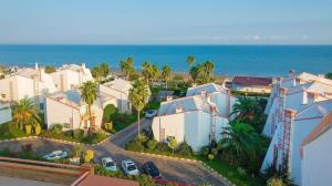 هتل ساحلی شهر  ایزدشهر نور نماي بيروني