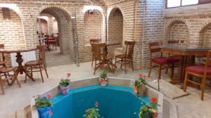 هتل سنتی ارغوان قزوین رستوران