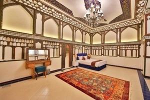 فضای داخلی هتل سنتی کاخ سرهنگ