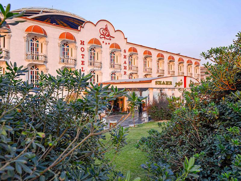 نمای هتل شهر تهران