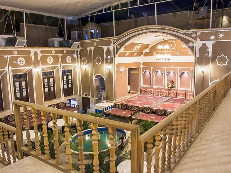 نمای ساختمان هتل فیروزه یزد