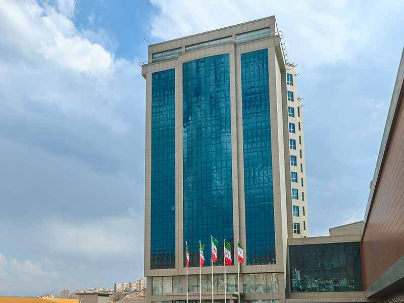 نماي هتل لاله پارک تبریز