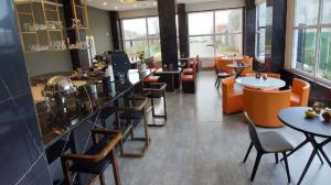 هتل مادر بندر انزلی رستوران