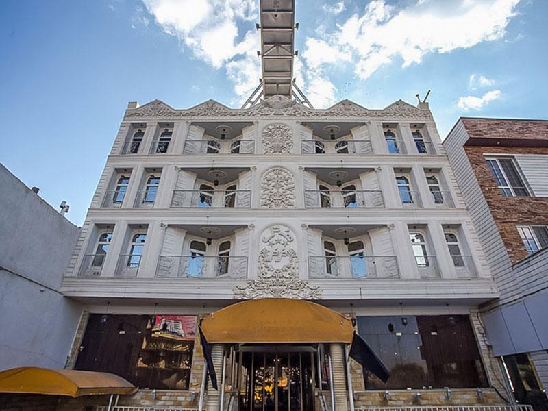 نمای ساختمان هتل مرمر قزوین